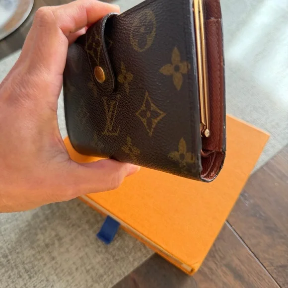 Louis Vuitton Monogram Canvas Snap Card Holder in Brown & Gold - Picture 2 of 15